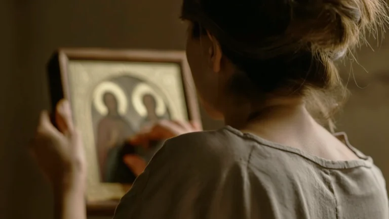 Как ухаживать за иконами-советы от мастерской Икона Мира