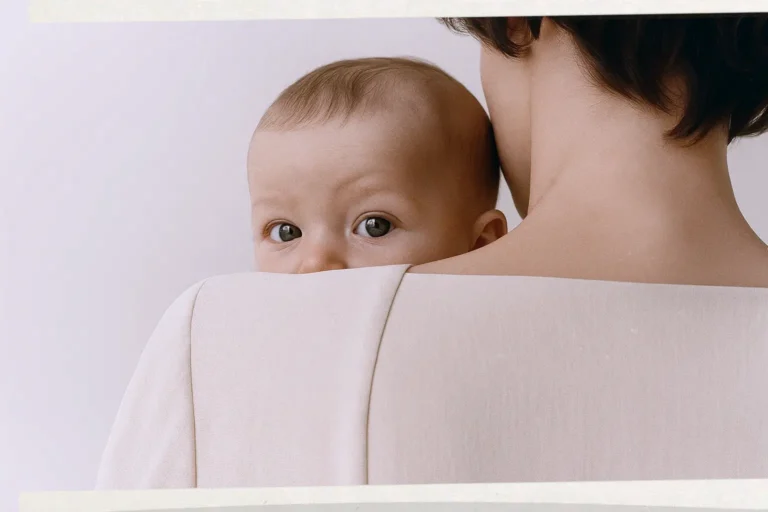 Мама с младенцем — икона для беременных, молитвенная защита будущей матери