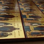 Партия рукописных икон для оптового заказа, вид сбоку, единый художественный стиль