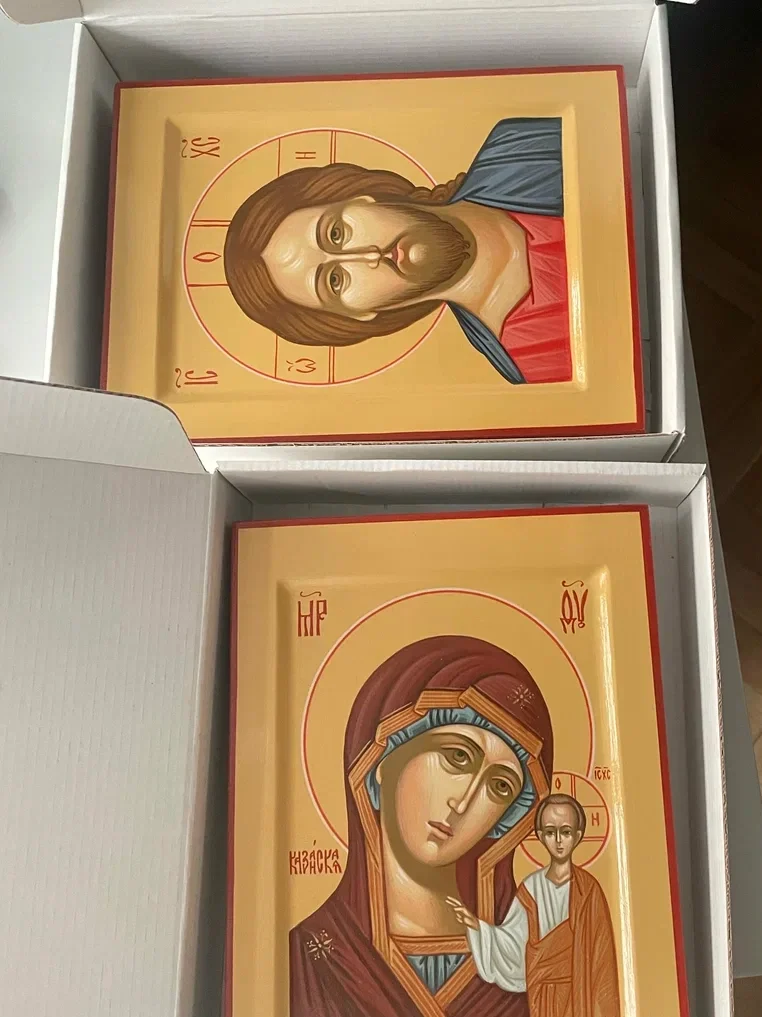 Венчальные иконы ручной работы Спасителя и Божией Матери. Писаные иконы в коробке.