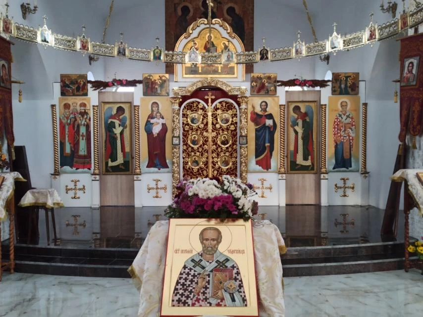 рукописные иконы для Храма в иконостасе и на аналое