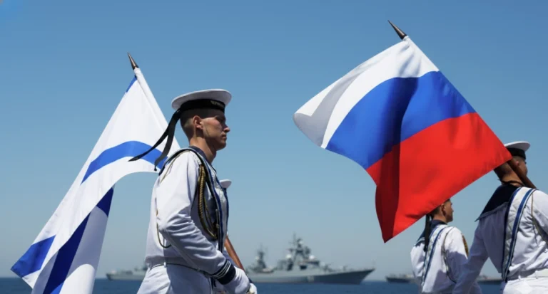 Что подарить моряку — православная икона для Военно-Морского Флота России