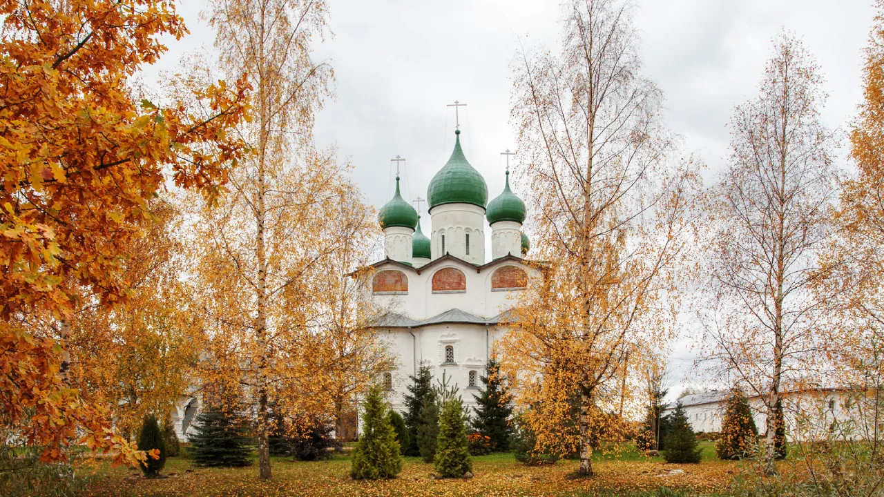 Православный Храм осенью — Православные праздники ноября